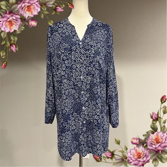 Plus size bottom down floral blouse top - Picture 1 of 15